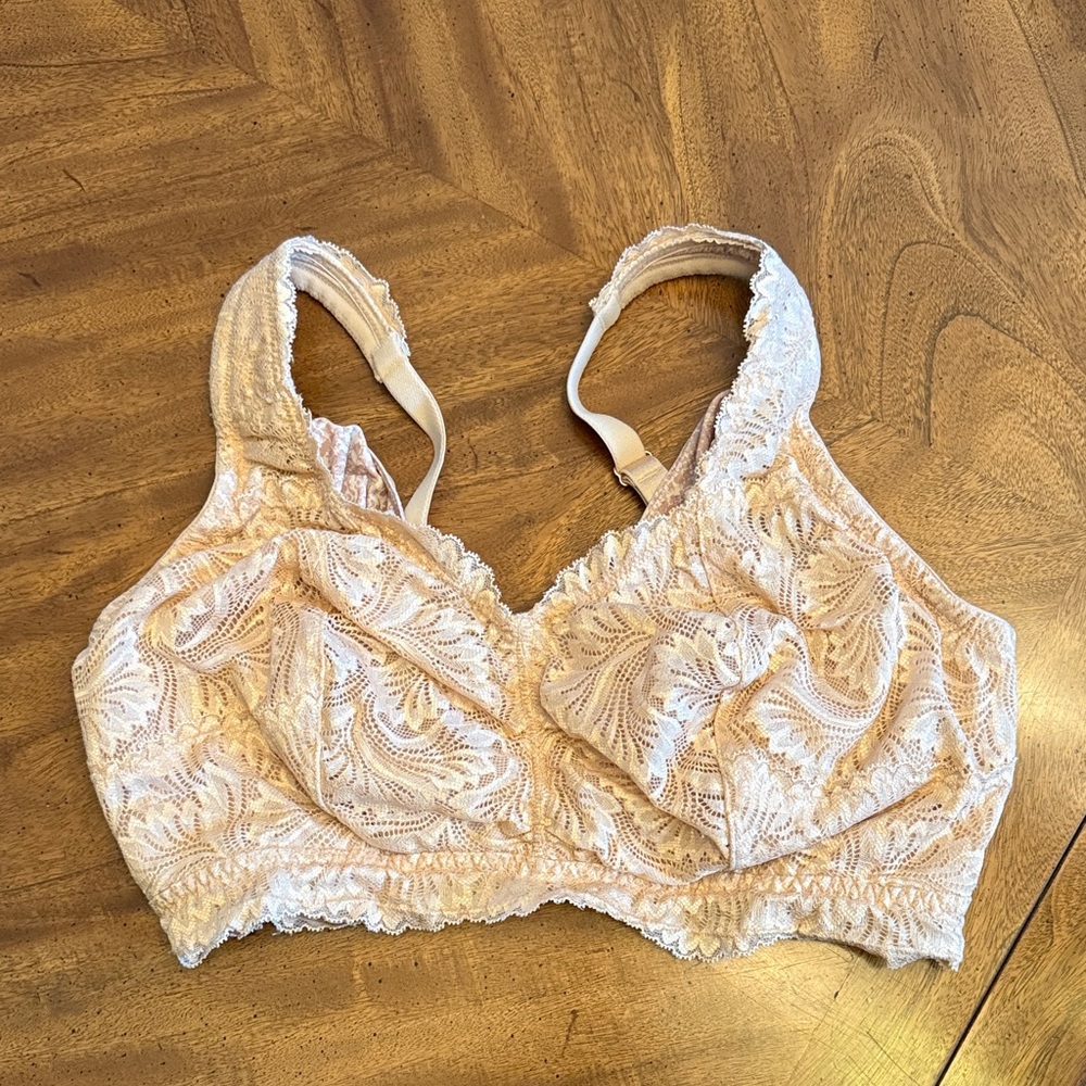 Behave brand lace 36-38 bra without Underwire